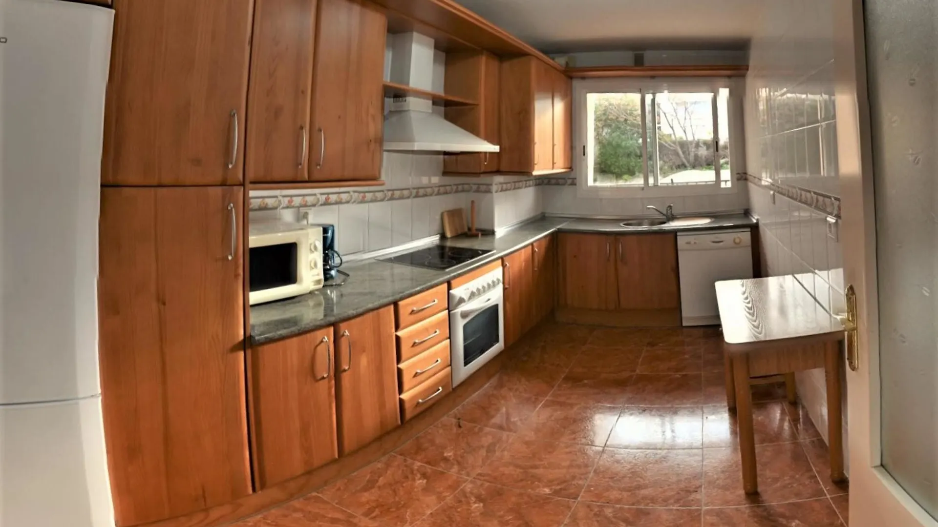 Apartment With 2 Bedrooms In Fuengirola, With Pool Access And Furnishe Fuengirola